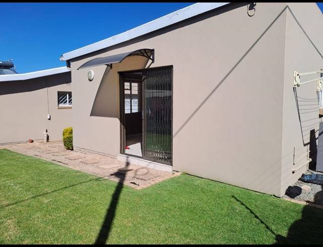 1 BEDROOM PROPERTY TO RENT IN PRIMROSE